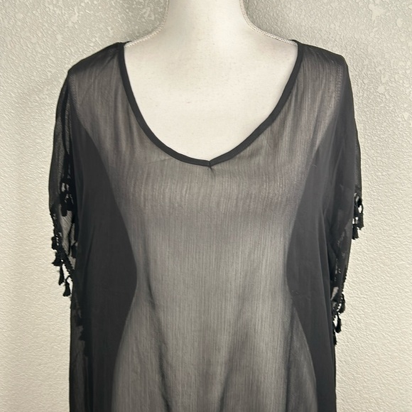 Boho Black Sheer Summer Cover-Up with Ball Tassel Detail One Size New! - Picture 4 of 8